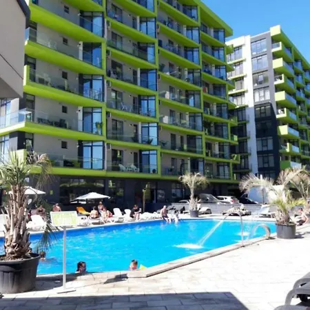 Bellview - Pool And Alezzi Langa Plaja Appartamento Năvodari
