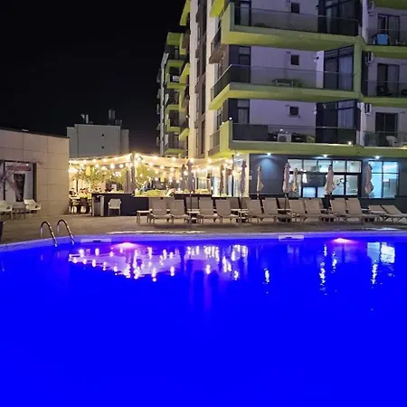 Bellview - Pool And Alezzi Langa Plaja Appartamento